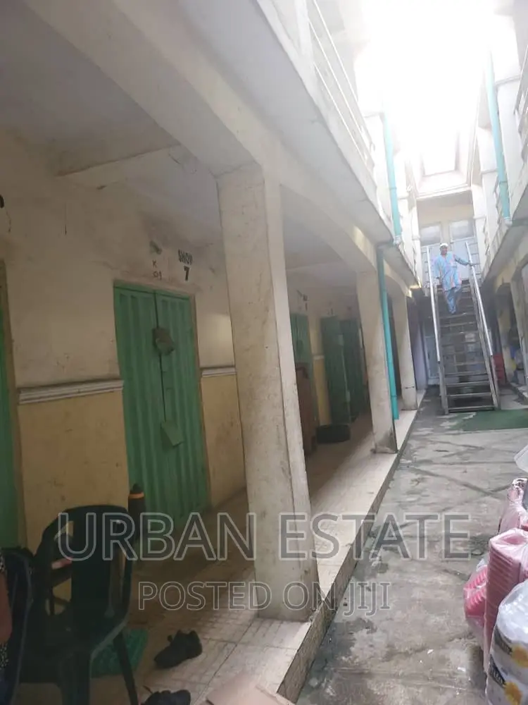 Storage Space or Space for Sale in Magodo Phase 1