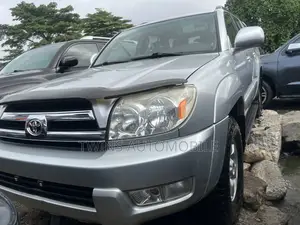 Toyota 4-Runner Limited V6 4x4 2005 Silver