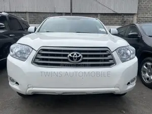 Toyota Highlander Limited 2010 White