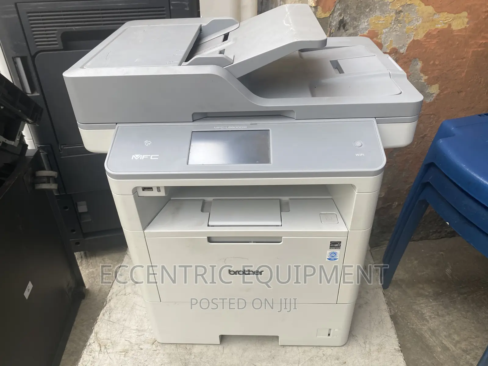 Brother MFC L6800dw Photocopier