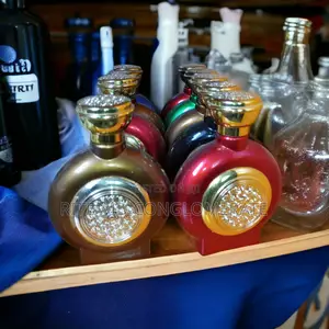 Favour And Crowd Puller Perfume