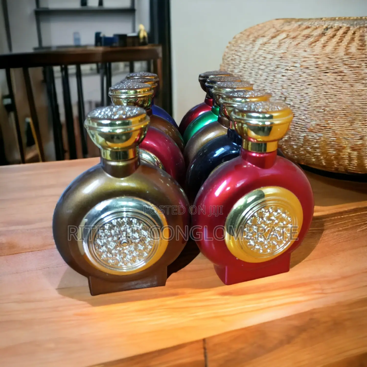 Favour And Crowd Puller Perfume