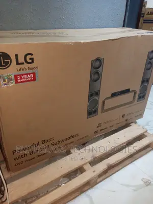 Quality LG DVD Home Theater System 1250 Watts (LHD687BG)