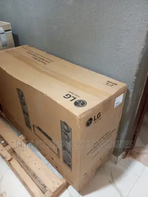 Brand New Durable LG DVD Home Theater System/Lhd687bg