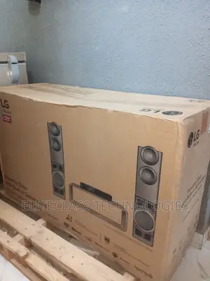 Slim New Durable LG DVD Home Theater System (LHD687BG)