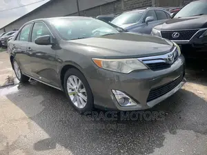 Toyota Camry 2014 Gray
