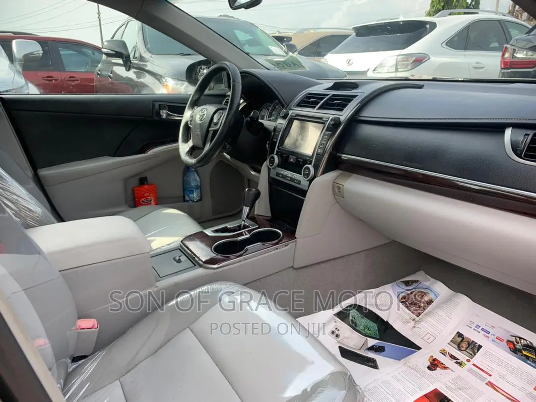 Toyota Camry 2014 Gray