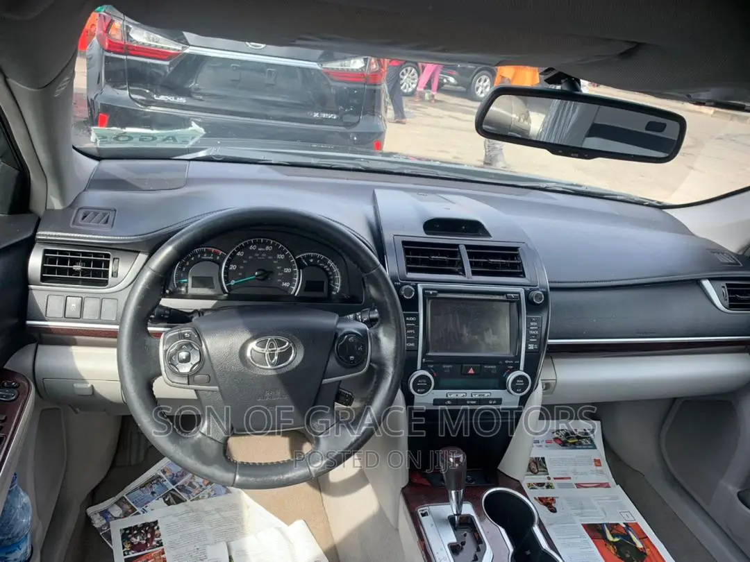 Toyota Camry 2014 Gray