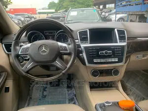 Mercedes-Benz M Class 2015 Black