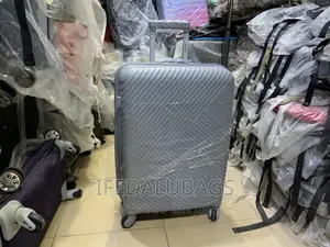 Medium Size Quality Unbreakable Travel Luggage