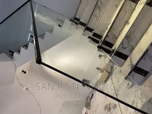 Staircase Glass Rail With Spigot