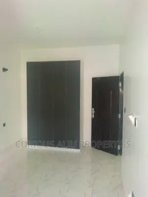 Photo - 3bdrm Duplex in Earth Point Sides, Life Camp for rent