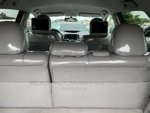 Toyota Venza AWD 2010 Silver
