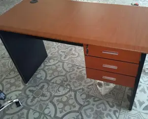 Four Feet Office Table