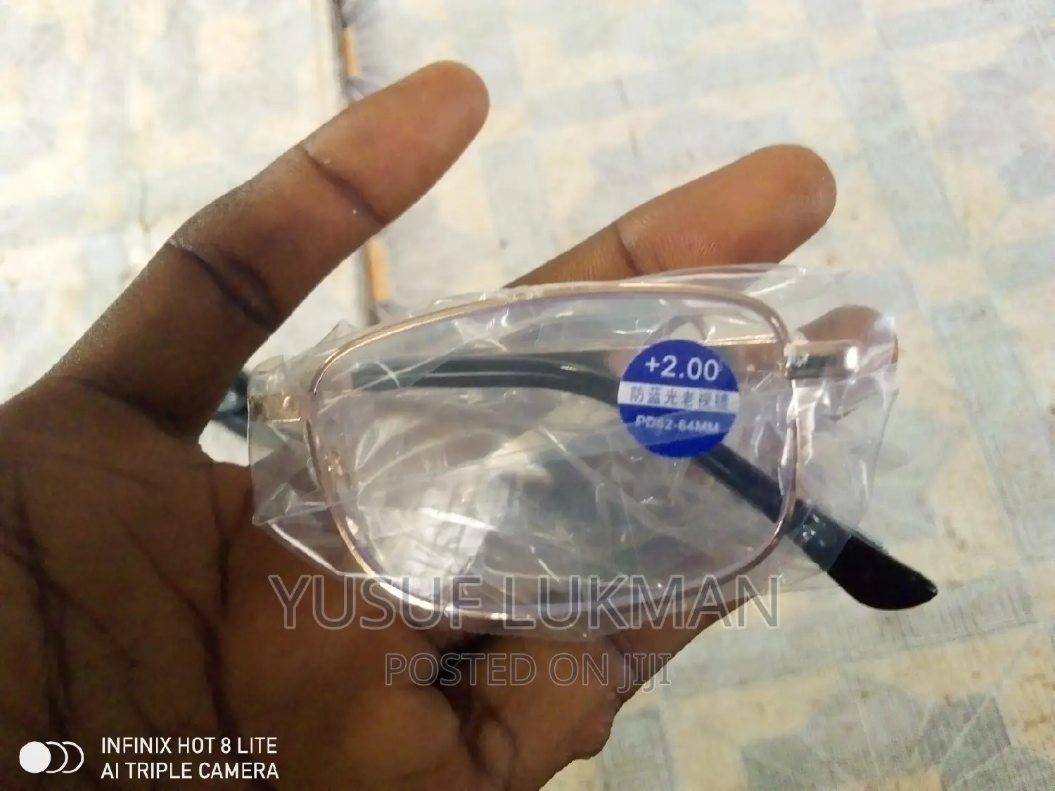 Foldable Reading Glass