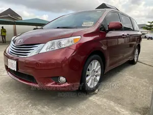 Toyota Sienna Limited AWD 7-Passenger 2013 Red