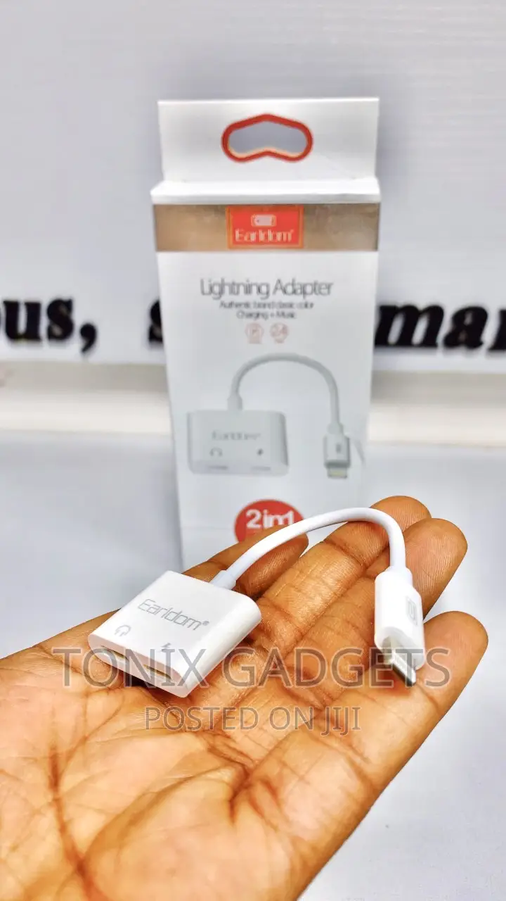 2-in-1 Lightning Switch Jack - Charging + Audio Listener