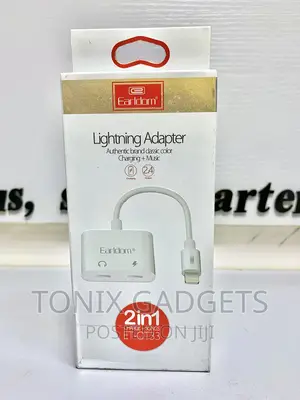 2-in-1 Lightning Switch Jack - Charging + Audio Listener