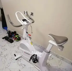 DEYOUNG Commercial Spinning Bike.
