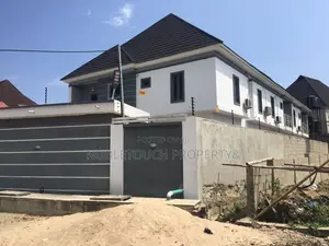 2bdrm Block of Flats in Vintage Estate Ajah, Sangotedo for sale