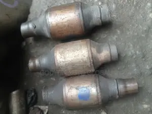 Center Catalyst Toyota RAV4 2008 Model