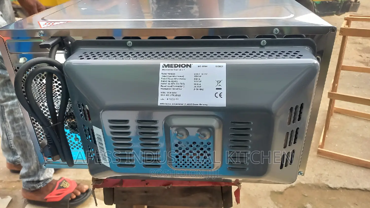 4 In 1 Microwave