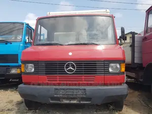 M/Benz 609 Container Body