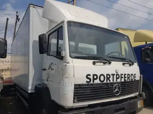 M/Benz Truck 814 Model Container Body