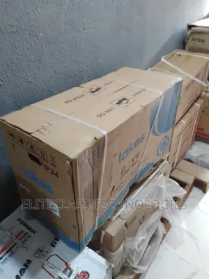 Standard Outdoor Indoor Lakes Air Conditioner {LAKS09AERO)