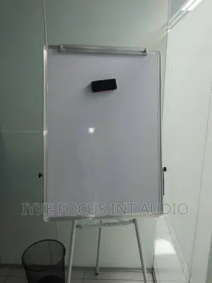 Flipchart Board on Tripod Stand 60cm by 90cm