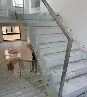 10mm Tempered Glass Railings With 50mm Sus 304 Stainless.