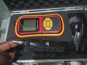 Digital Vibration Meter