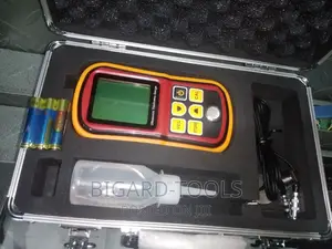 Ultrasonic Thickness Gauge