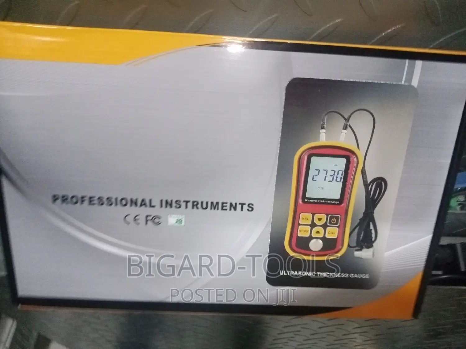 Ultrasonic Thickness Gauge