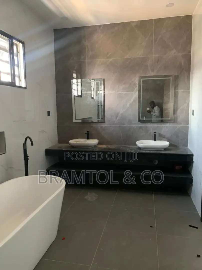 6bdrm Duplex in Katampe Extension for rent