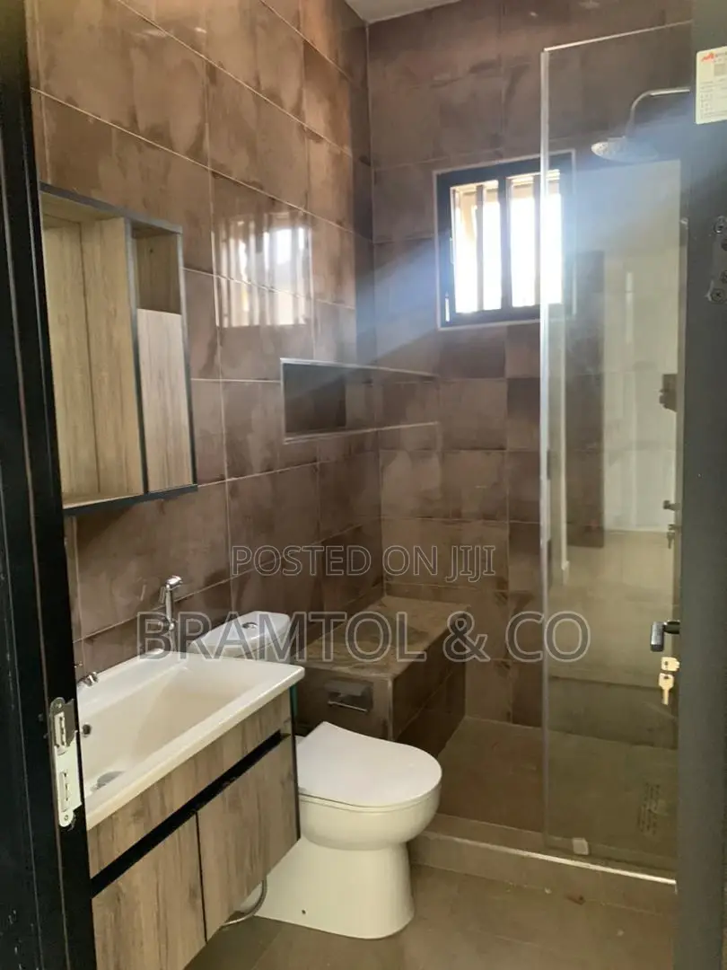 6bdrm Duplex in Katampe Extension for rent