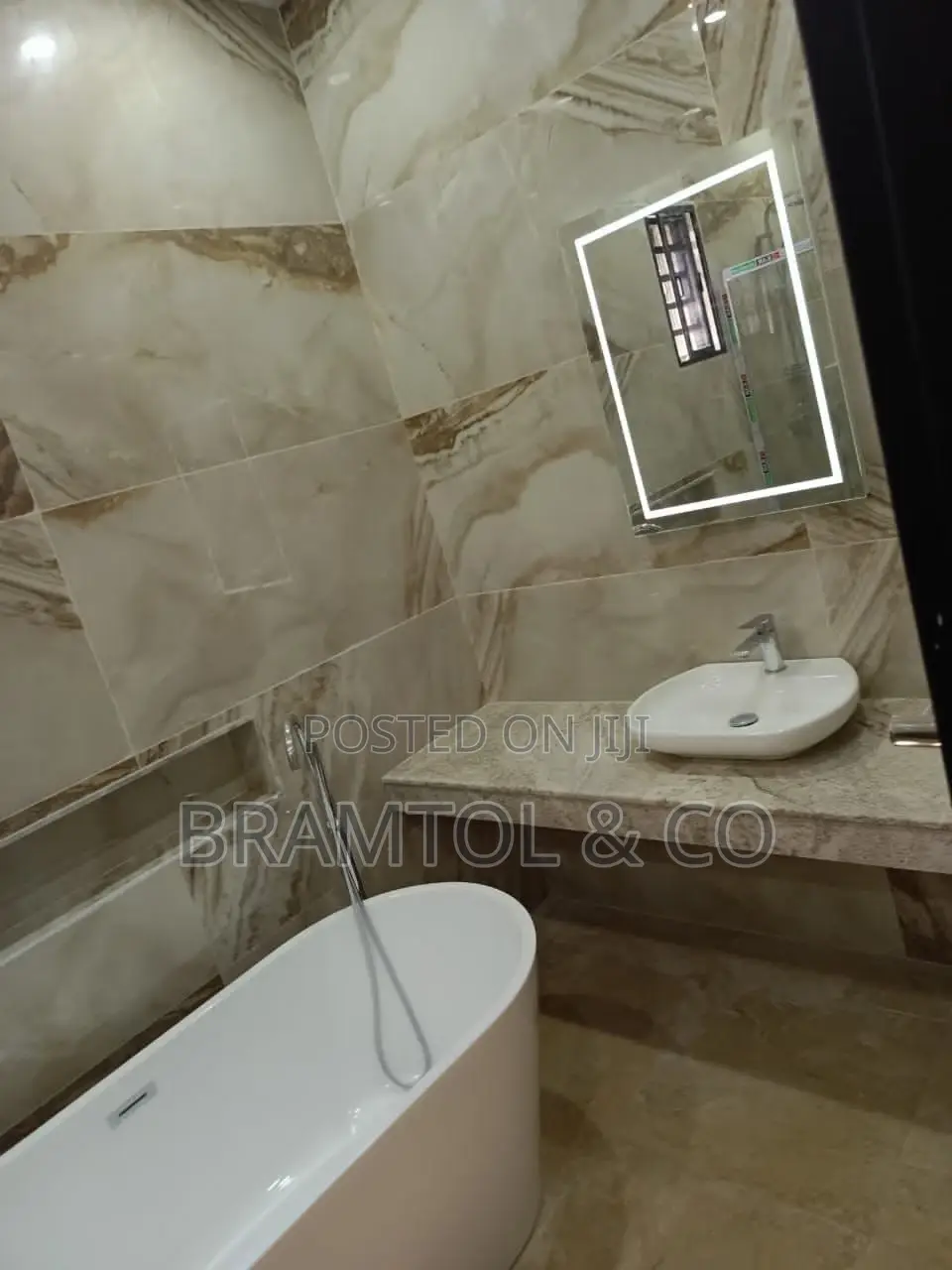 6bdrm Duplex in Katampe Extension for rent