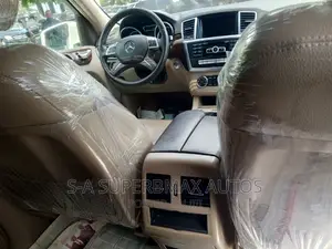 Mercedes-Benz M Class ML 550 4Matic 2013 White