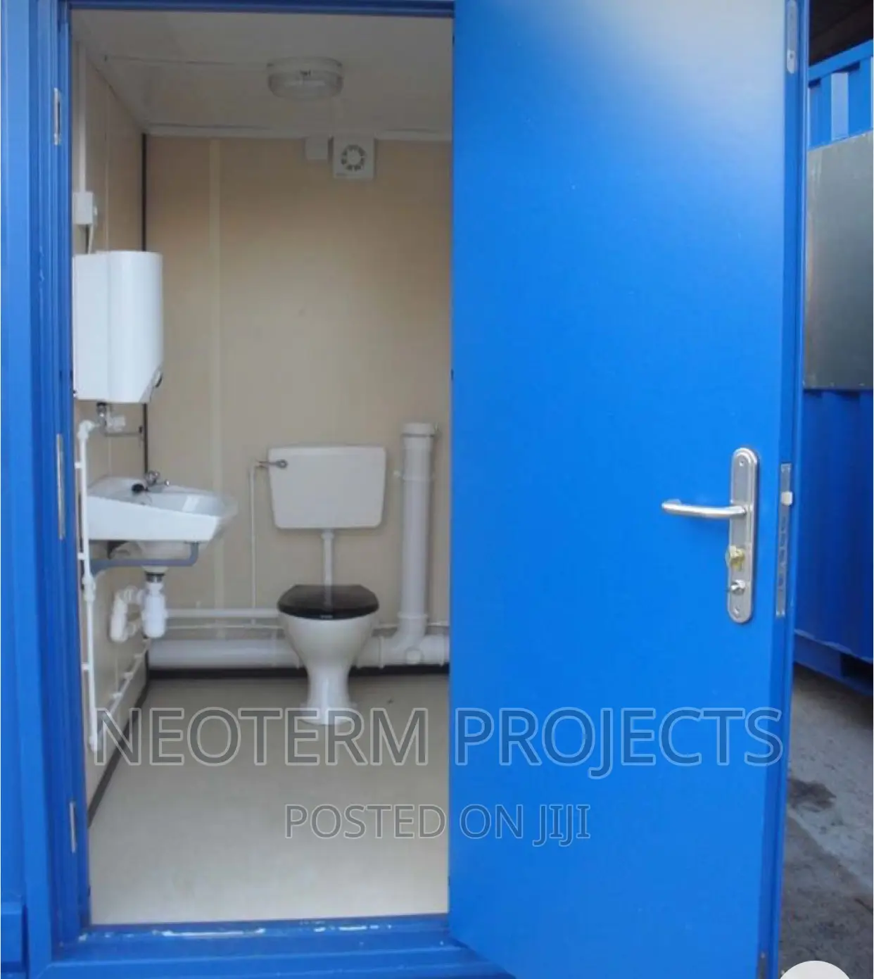 Mobile Toilet Insulated