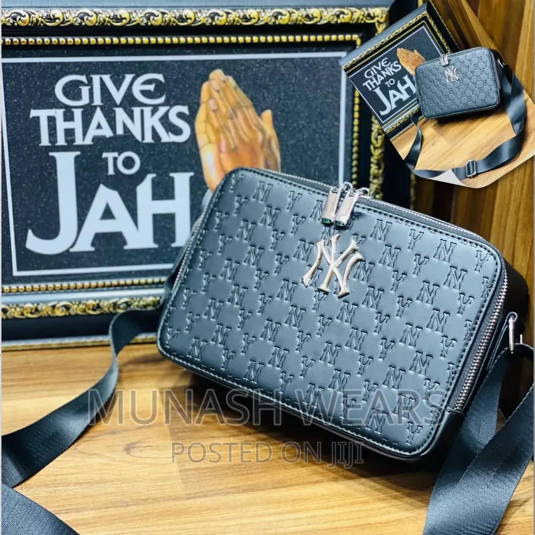 LV Crossbag