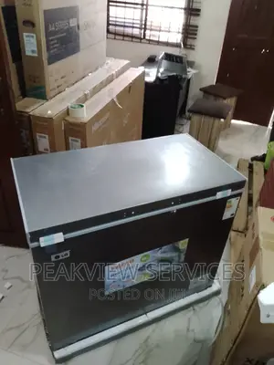 The Brand New LG Chest Freezer Silver (Gc-398)