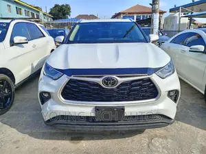 Toyota Highlander 2022 White