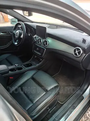Mercedes-Benz GLA 250 2016 Silver