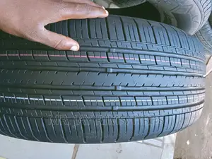 Good Quality First Grade Used 17rim Tyres for Toyota Hilux