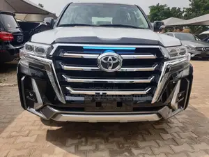Toyota Landcruser SUV Upgrade to 2022 Model
