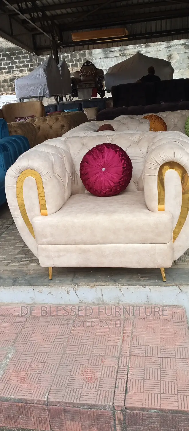 Luxury Complete Fabric Sofa