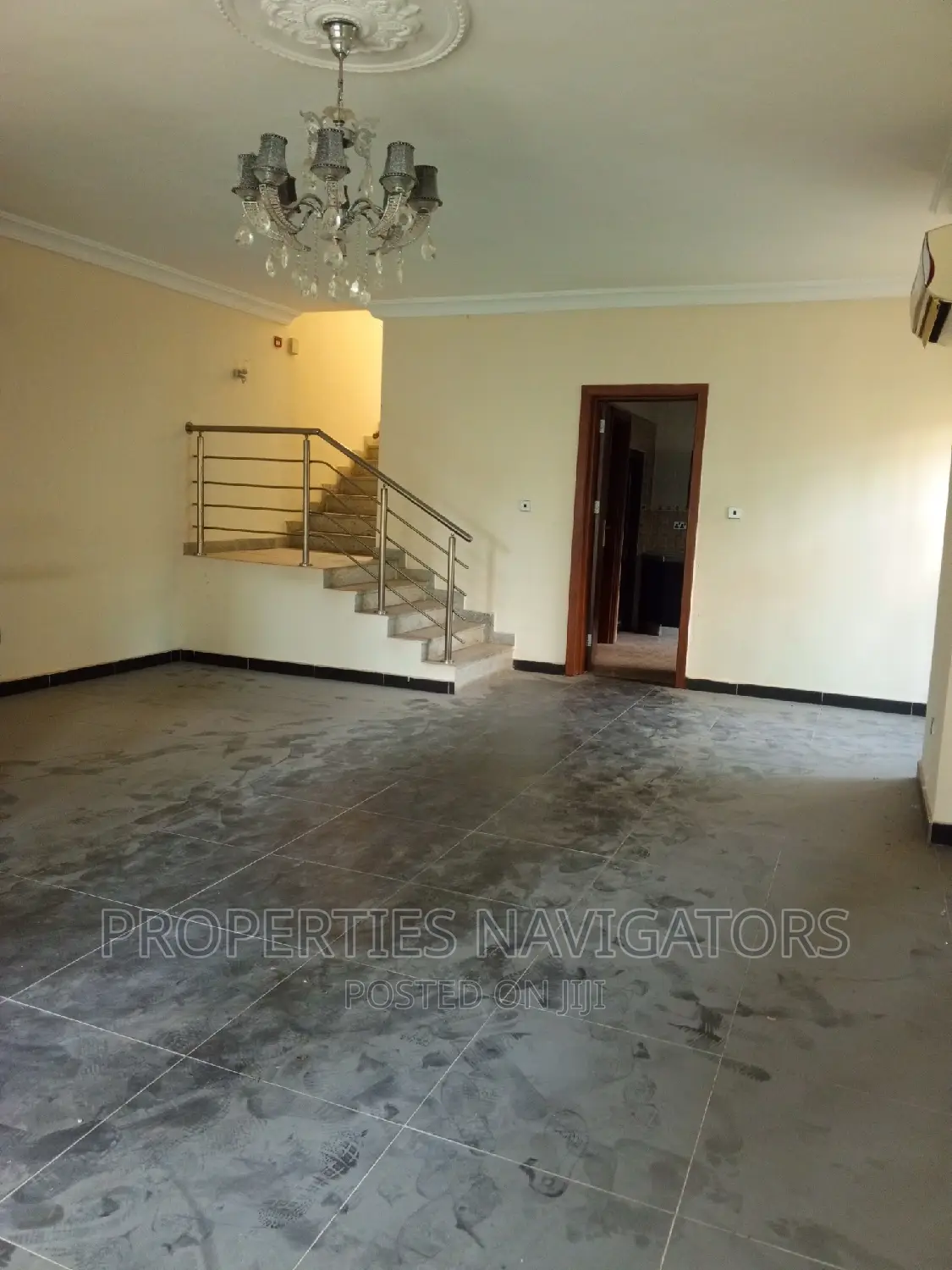5bdrm Duplex in Asokoro for rent