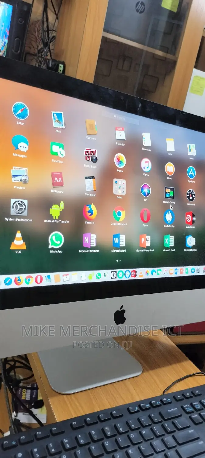 Desktop Computer Apple iMac 4GB Intel Core I5 HDD 500GB