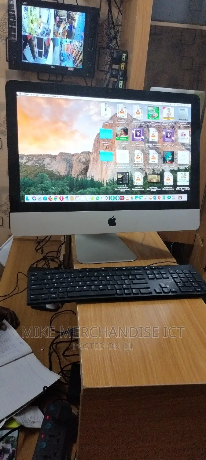 Desktop Computer Apple iMac 4GB Intel Core I5 HDD 500GB