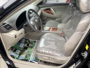 Toyota Camry XLE 4dr Sedan (2.5L 4cyl 6A) 2011 Black